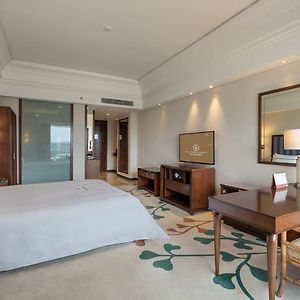 Deluxe King Room River View